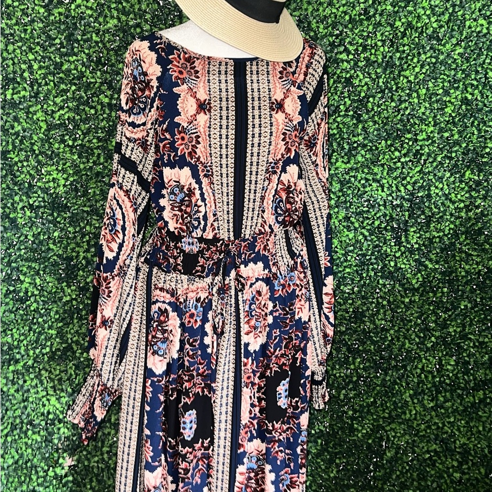 Worn once bohemian maxi dress sinched waist faux tie